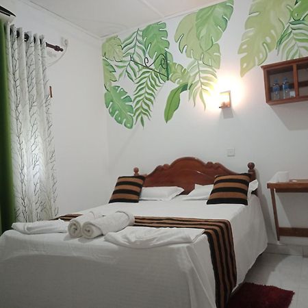 Goalma Family Holiday Resort & Restaurant Anuradhapura Buitenkant foto