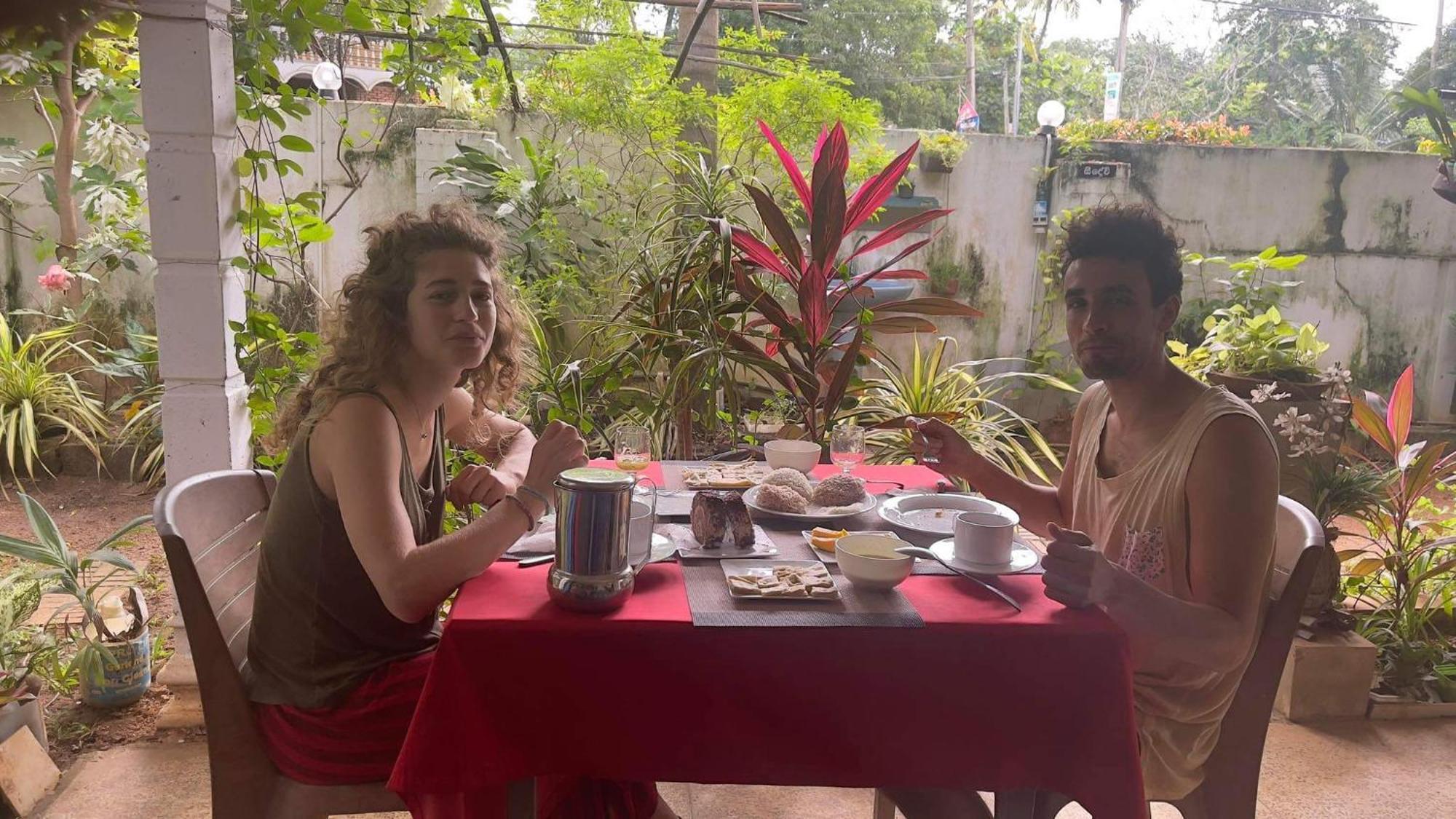 Goalma Family Holiday Resort & Restaurant Anuradhapura Buitenkant foto